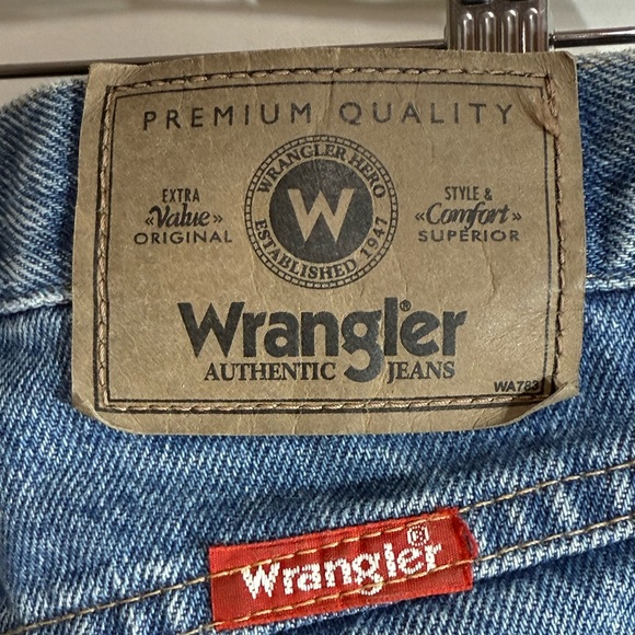 Meet your Posher, Gigi - Picture 9 of 12